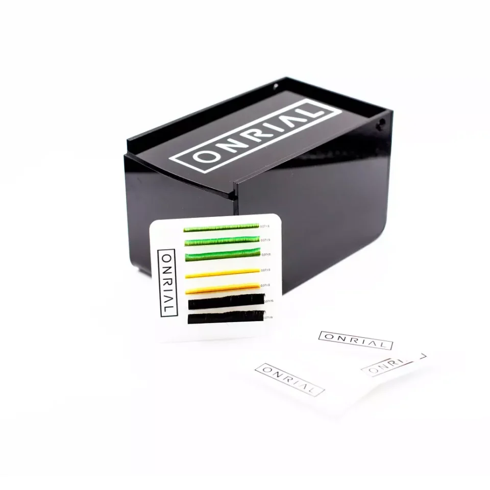 Фірмовий лашбокс із чорного глянцевого акрилу  планшетки 7*7 - Lashbox-7-7-scaled